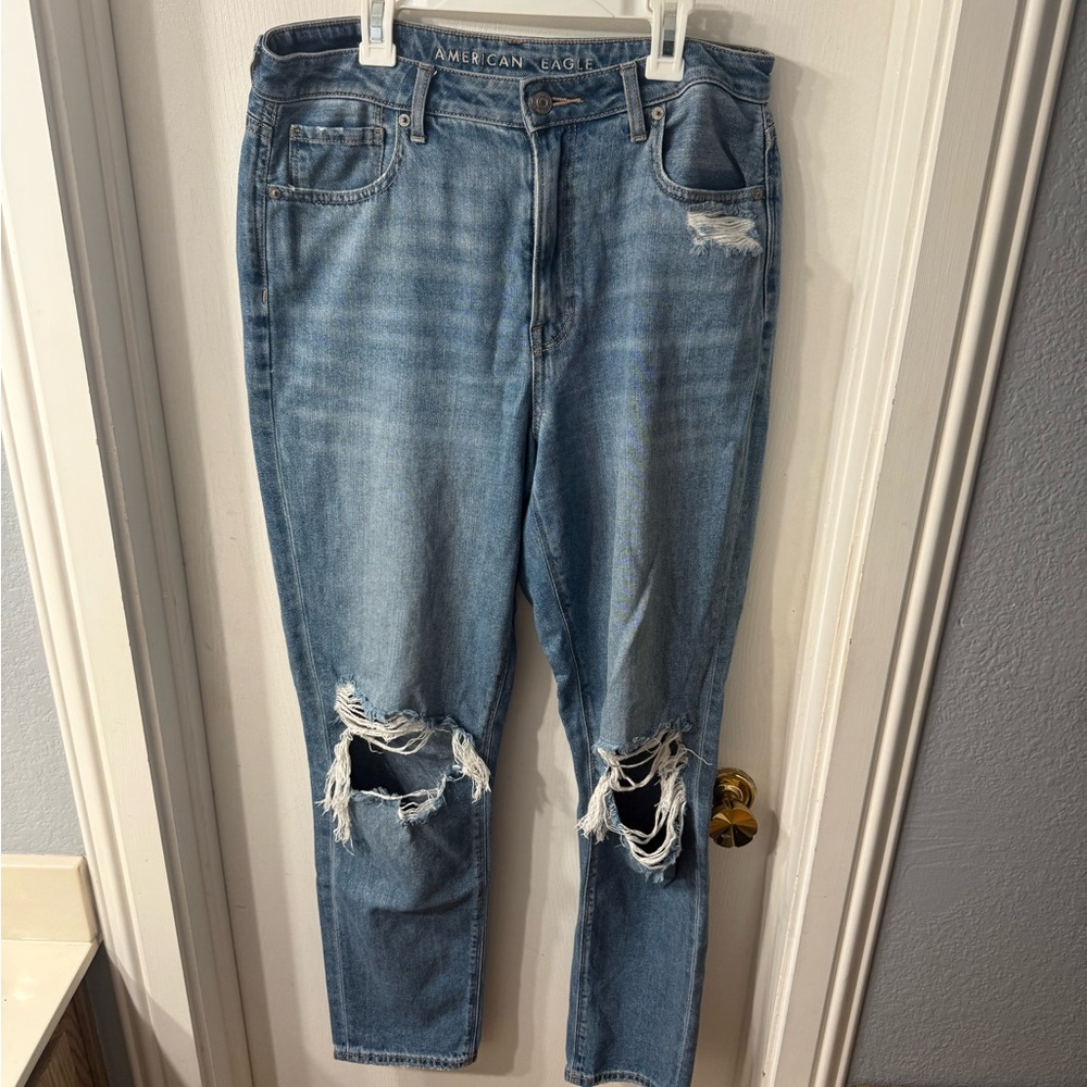 American Eagle High Rise Mom Jeans